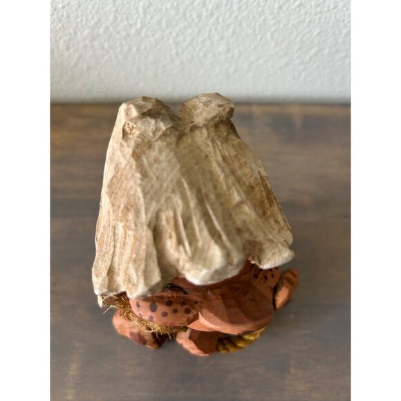 Vintage Hand Carved Henning Norway Wood Gnome Troll Holding Tail 5" - Picture 5 of 7